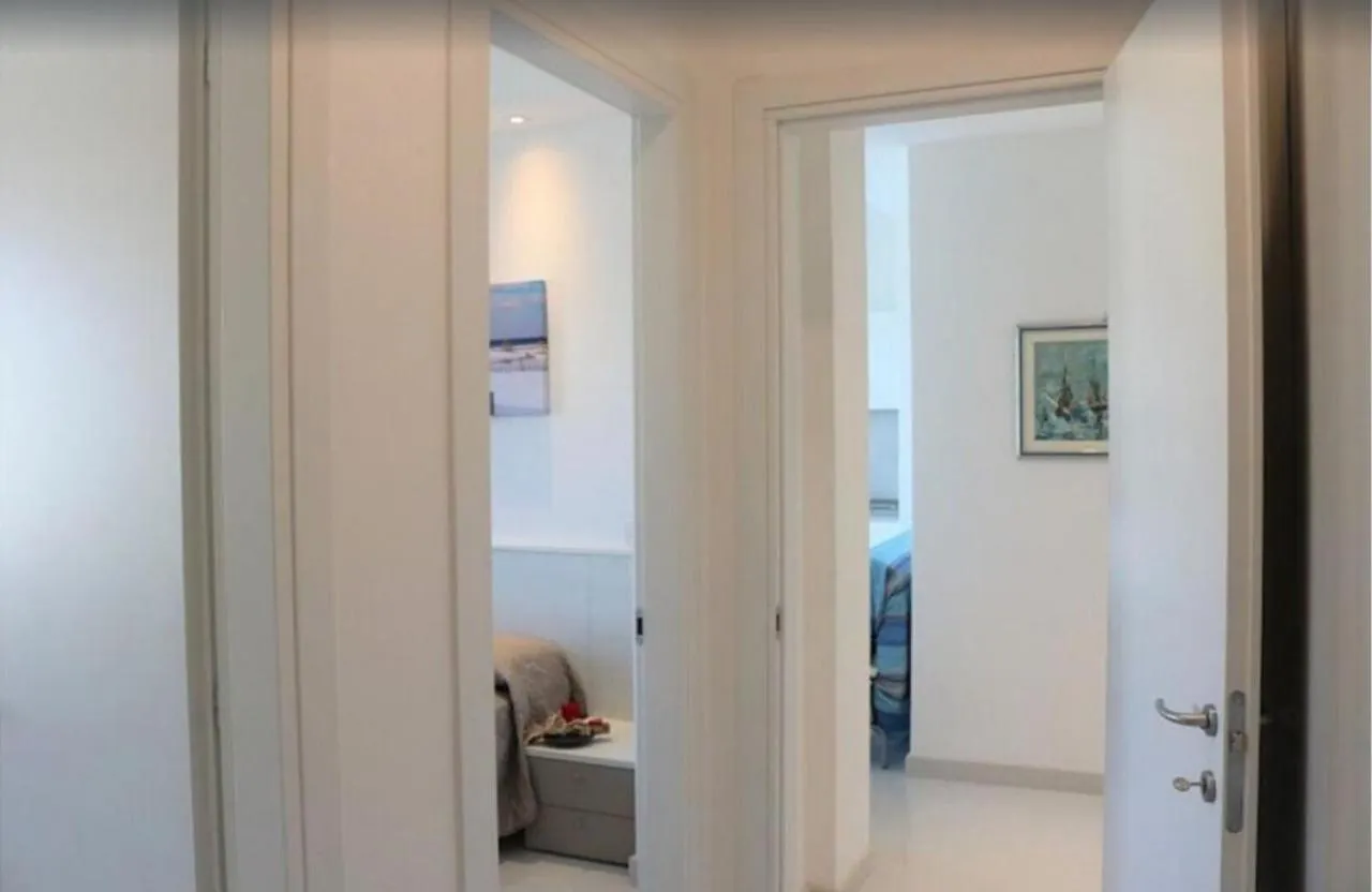Joyful Sea-View Apartment With Beach Place Бибионе