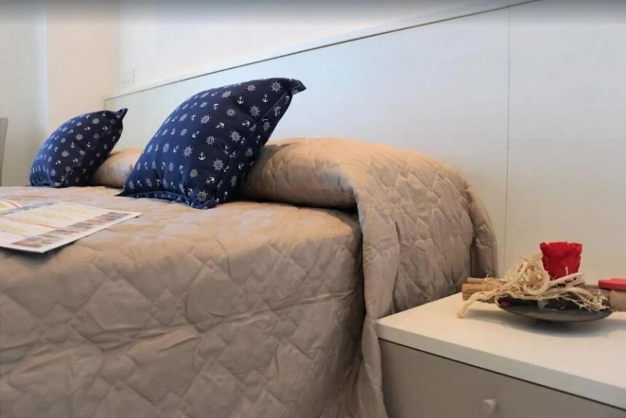 Joyful Sea-View Apartment With Beach Place Бибионе