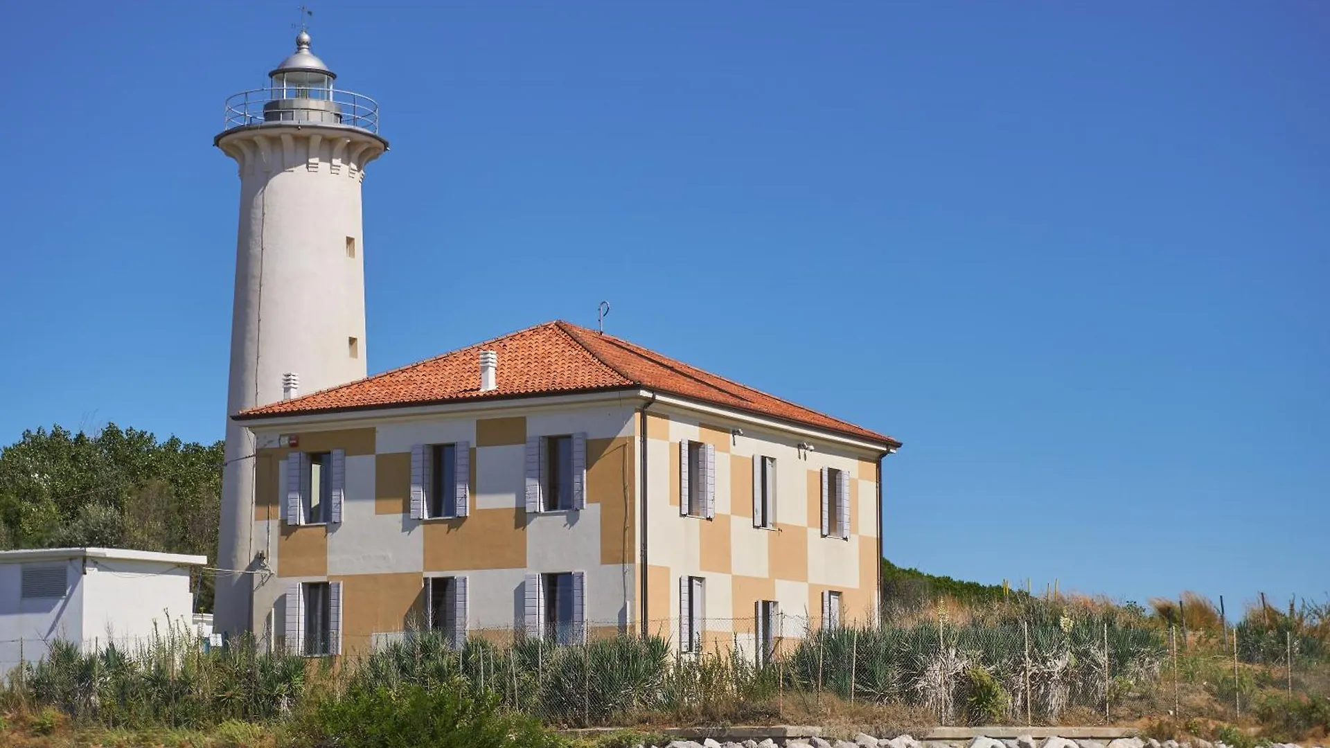 Joyful Sea-View Apartment With Beach Place Бибионе 0*,  Италия